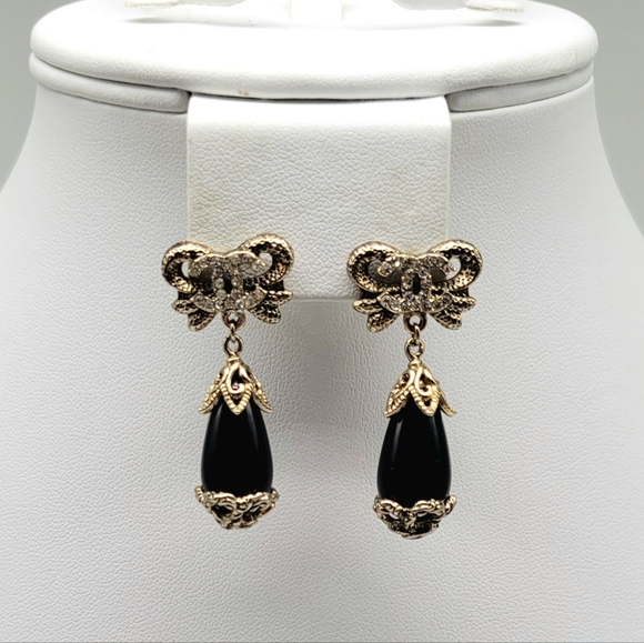 SOLD-Chanel Swarovski Crystal and Onyx Glass Bow Dangle Logo Earrings Light Gold - Picture 6 of 13